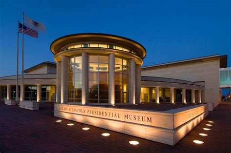 Abraham Lincoln Presidential Museum Springfield Illinois Visit