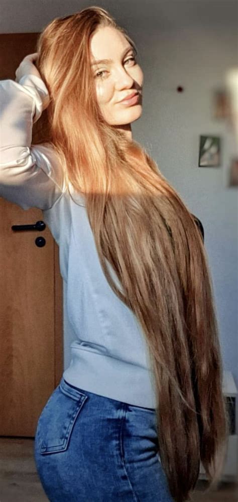 Pin By Ba Nana On Crystal Gayle In Long Hair Styles Long Hair