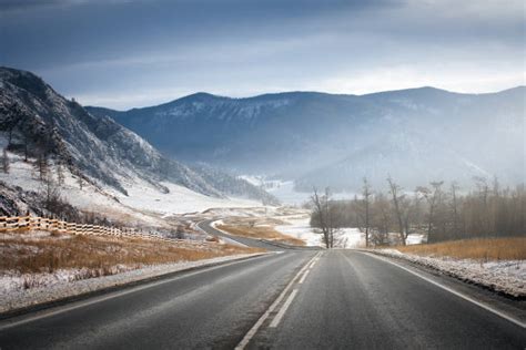 Snow Mountain Road Stock Photos Pictures And Royalty Free Images Istock