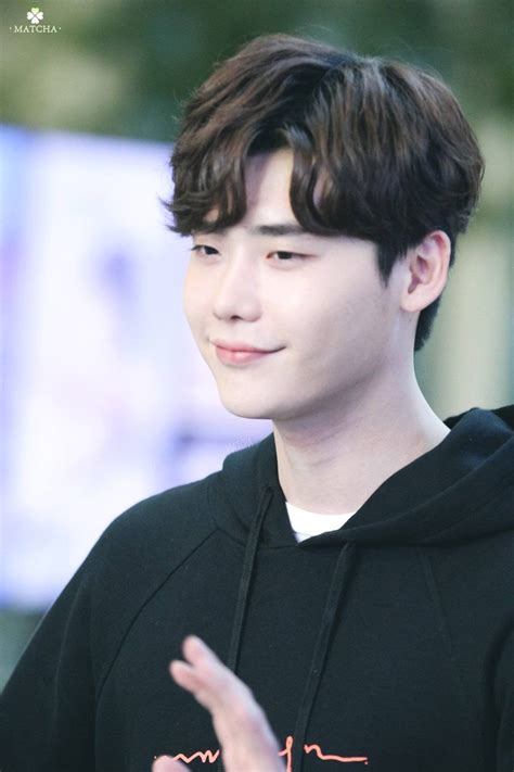 Pin By Jittanisa Sukaphatana On Photos Lee Jong Suk 이종석 Lee Jong