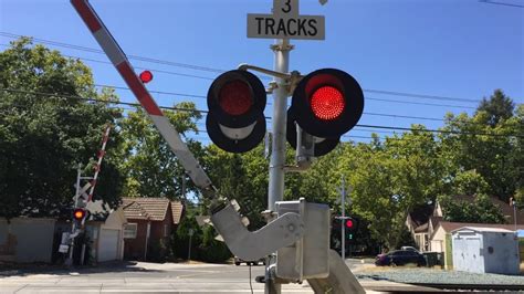 Led Railroad Crossing Lights
