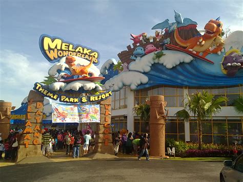 Family mart just open its 188th store in malim jaya, melaka. Begins with Smile: Family Day at Melaka Wonderlands