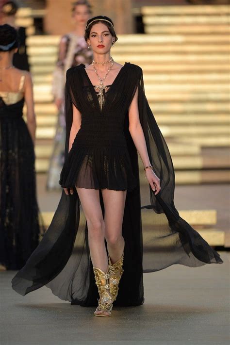 Dolce Gabbana Fall Couture Fashion Show Greek Fashion Fashion