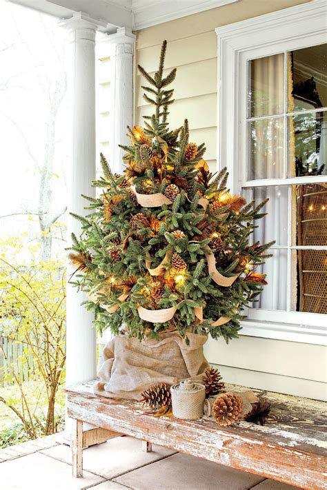 Make your home festive by following these easy steps. Christmas Tree Decorating Ideas - Southern Living