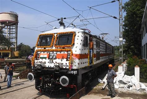 rajdhani express turns 50 passengers get special treatment