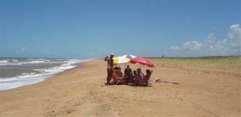 Conhe A As Oito Praias De Nudismo Do Brasil Fotos Uol Viagem