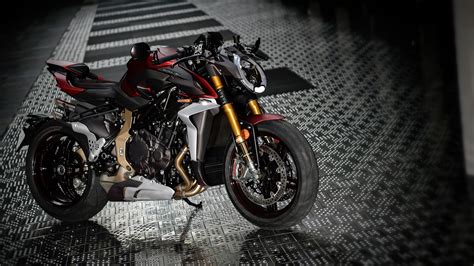 As with all the brand's bikes, the styling is meant to capture the heart of the rider through unadulterated aesthetic appeal, says design director adrian morton of the new brutale 1000 serie oro. MV Agusta Brutale 1000 Serie Oro 2019 4K 5K Wallpapers ...