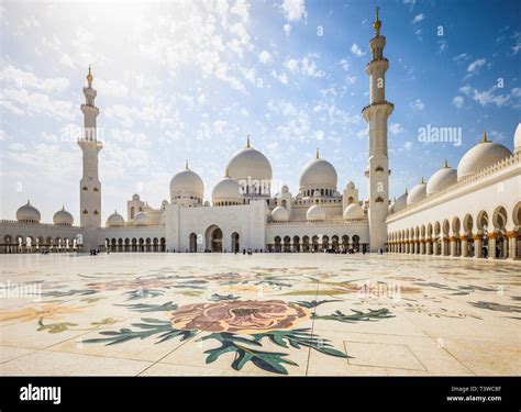 Ornate Arches Of Sheikh Zayed Grand Mosque Abu Dhabi United Arab