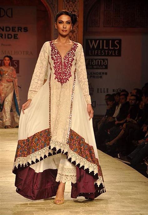 Pakistani Suit Pakistani Designer Women Suits Online