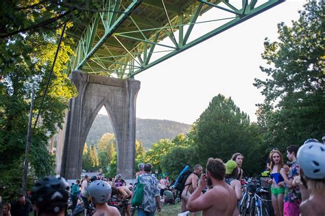 Photos Portland Bikes Bare For 2018 World Naked Bike Ride Katu