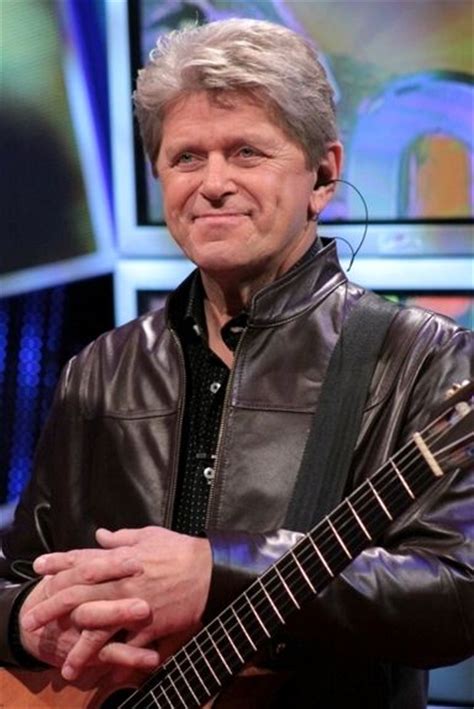 Peter Cetera Former Chicago Bassist And Co Vocalist What Pipes He Had