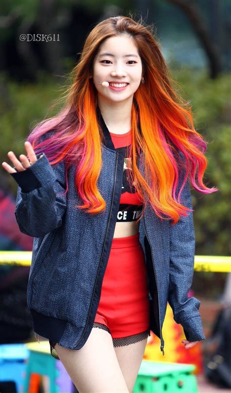 Dahyun Her Hair Is So Vibrant Kpopin Pinterest