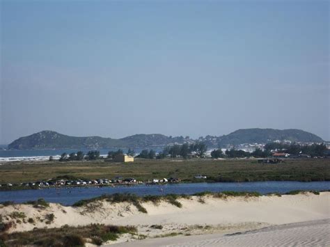 Praia de Itapirubá Imbituba O que saber antes de ir TripAdvisor Praia Fotos na praia