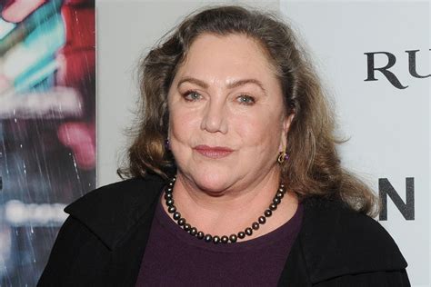 How Old Is Kathleen Turner When Did She Play Chandlers Dad In Friends