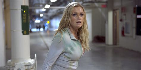 The 100 Goes Dark In A Good Way Season 2 Secrets From The Cw Shows