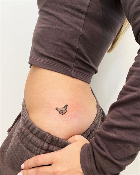 The Cutest Hip Tattoo Ideas Delicate Tattoos For Women Hip Tattoos