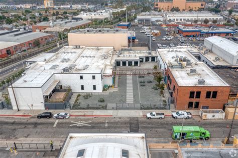 Sweetgreen Moved Out, Ye Moved In. This LA Landlord Isn’t Extending the