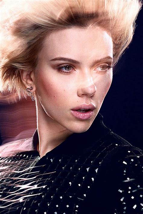 Scarlett Johansson Actress Celebrity Model Iphone 4s Wallpapers Free