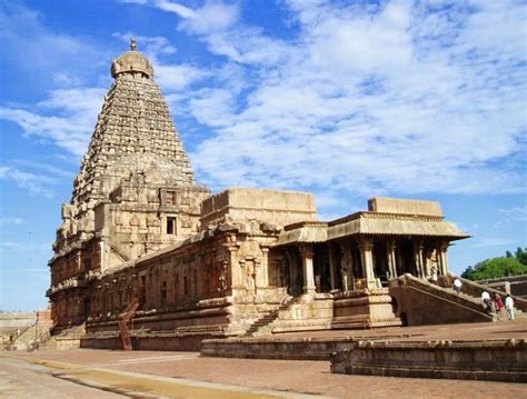 Brihadeeswara Temple In Thanjavur Tanjore Its Shadow Disappears At
