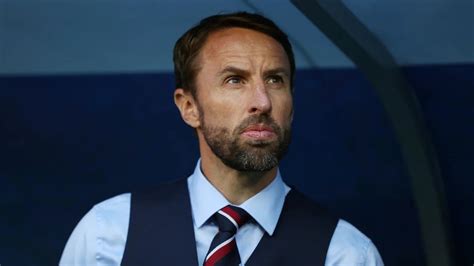 el efecto southgate furor en inglaterra por la prenda que distingue al técnico de moda infobae