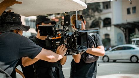 5 Reasons To Hire A Professional Documentary Film Crew