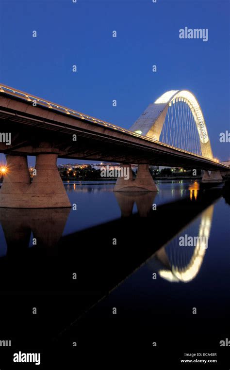 Lusitania Bridge Over Guadiana River Night Shot Mérida Badajoz