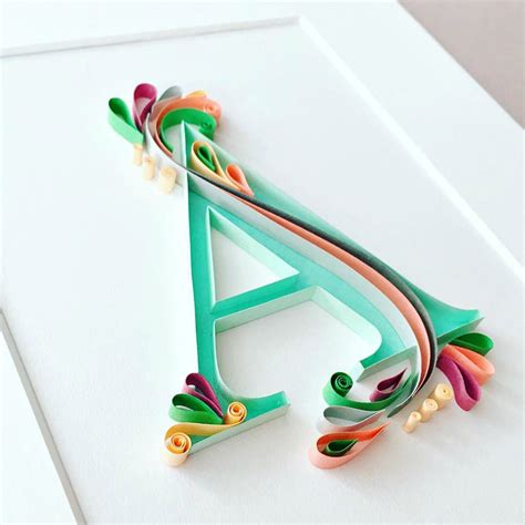 I had a couple pictures of yulia's work, and i tried to make wavy patterns like she does on her stuff, but really it felt like doodling. Trend Report: Contemporary Paper Quilling - Craft Industry ...