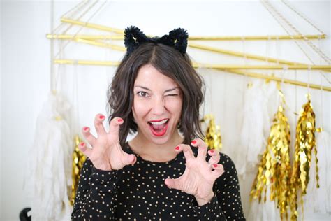 Quick And Easy Cat Ears Headband For Halloween With Images Diy Cat