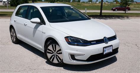 Volkswagen E Golf Review Features Trims Specs And Buyers Guide