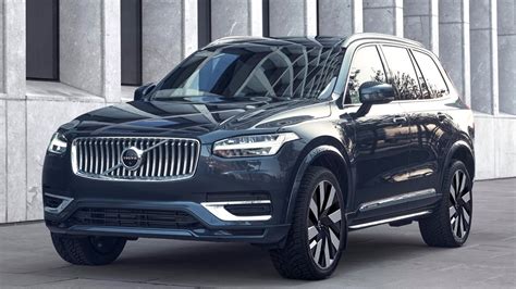 2022 Volvo Xc90 Recharge T8 Awd Denim Blue Driving Exterior