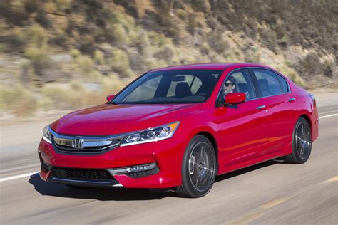 See pricing & user ratings the honda accord has been a mainstay of the midsize family sedan class for years, thanks to its what's newaccord's exterior gets subtle styling updates; Honda adds Sport Special Edition model to its 2017 Accord ...