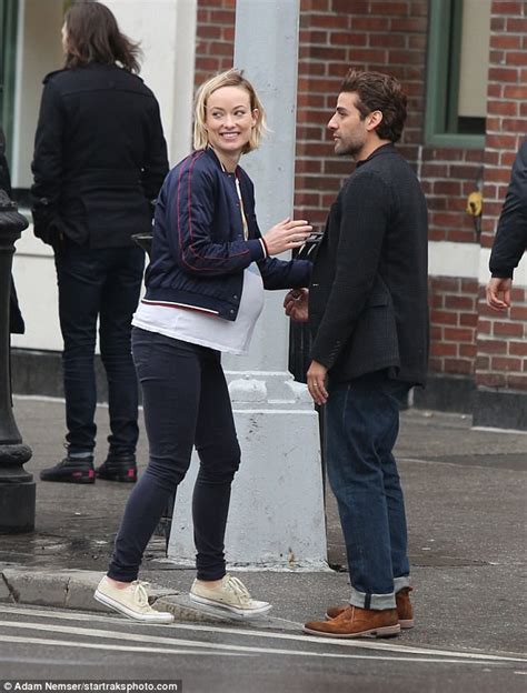 Pregnant Olivia Wilde Ends Up Belly Up On The Ground Daily Mail Online
