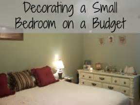 So check them out and let me you just have to use your creativity, invest a small amount of money, and discover a better way to. Decorating Small Bedrooms on a Budget | Blissfully Domestic