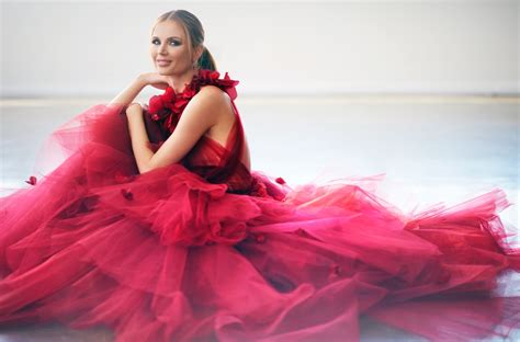 Georgina chapman will celebrate 45th birthday on wednesday, april 14, 2021. Georgina Chapman,Harvey Weinstein - Age, Family, Education ...