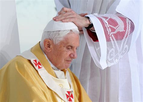 Retired Pope Benedict Xvi First Pontiff To Resign Papacy In Six