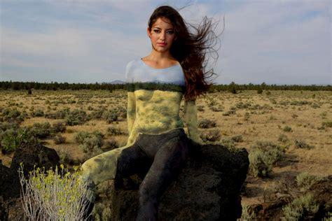 Unbelievable Photos Of Nearly Nude People Camouflaged By Body Paint