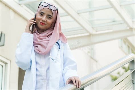 Beautiful Malay Lady Doctor Stock Image - Image of look, adult: 122000859