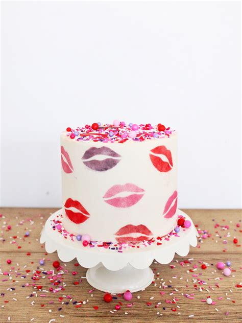 Cake By Courtney 7 Cute And Easy Valentines Cake Ideas