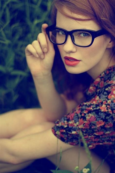 Babe With Glasses Girls With Glasses Cute Glasses How To Wear Makeup