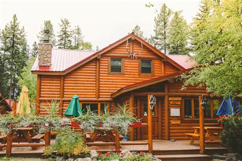 In Lake Louise Enjoy The Warm Ambiance Of Baker Creek A Log Cabin In The Woods W Authentic