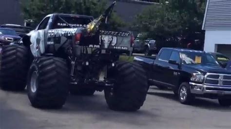 Raminator Monster Truck Crushing Cars Nashua Nh 2015 Youtube