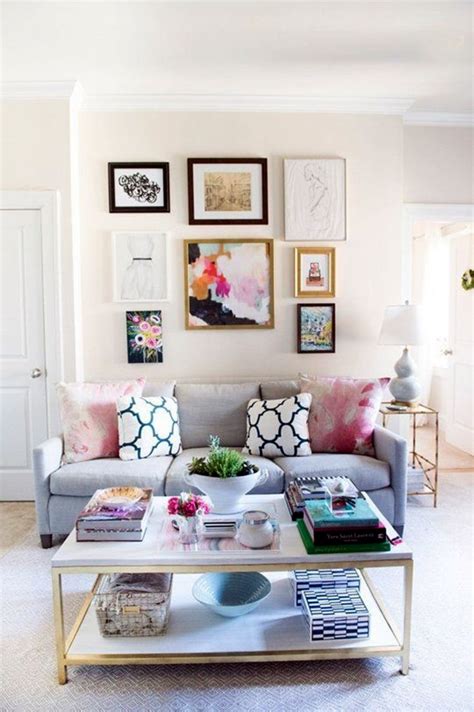 Simple Wall Decor For Living Room Iwanthatdress
