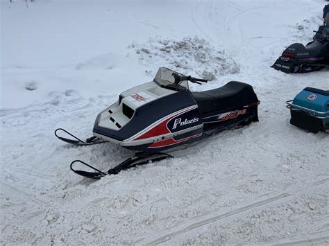 Pin By Shelby Raida On Polaris Snowmobile In 2020 Polaris Snowmobile