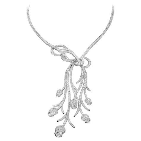 Diamond White Gold Flower Necklace For Sale At 1stdibs