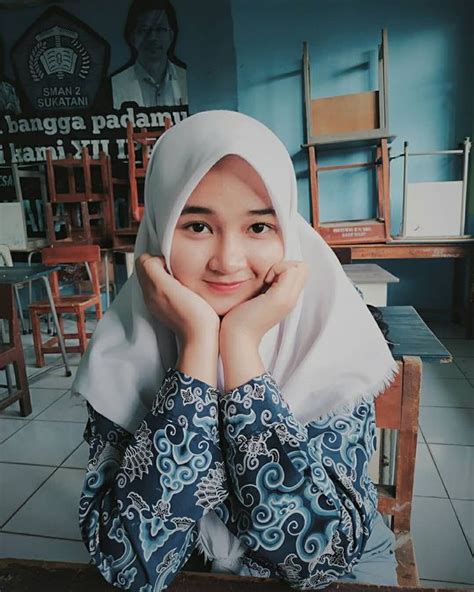 5 foto cewek2 cantik lucu berhijab anak remaja smp paling update