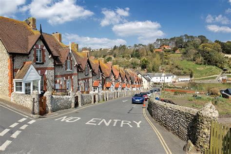 10 Most Picturesque Villages In Devon Head Out Of Plymouth On A Road