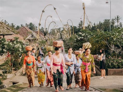 8 Contoh Sikap Menghargai Keberagaman Di Indonesia Indozone Id