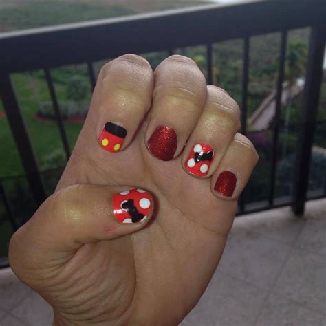Mickey And Minnie Nail Art Nails Mickey