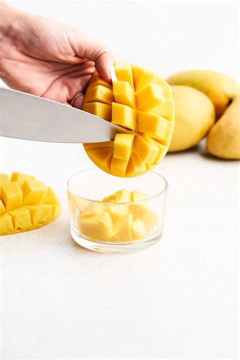 How To Cut Mango Step By Step With Video Live Eat Learn