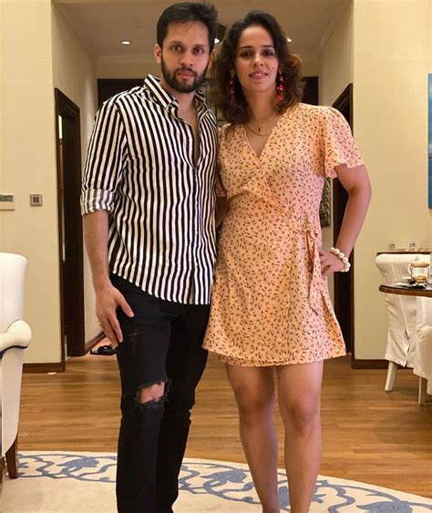 India's star badminton player saina nehwal along with her husband parupalli kashyap visited taj mahal on june 22. Pics From Saina Nehwal-Parupalli Kashyap's Love-Filled ...